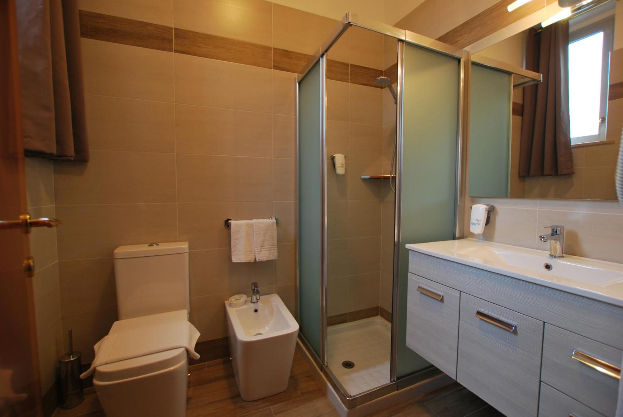 Hotel Lenotel Εξωτερικό φωτογραφία