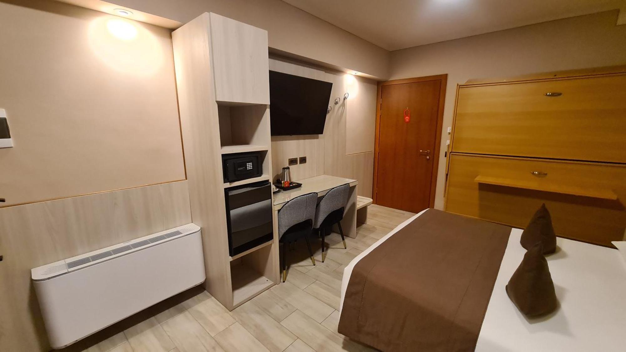 Hotel Lenotel Εξωτερικό φωτογραφία